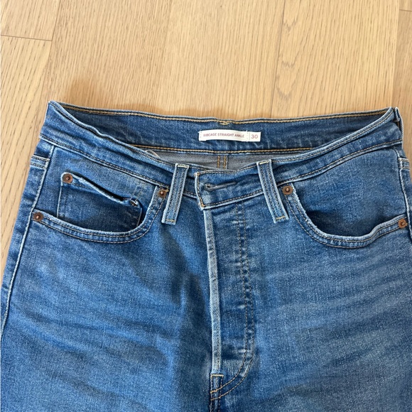 Levi's Ribcage High Rise Blue Jeans - Picture 2 of 3